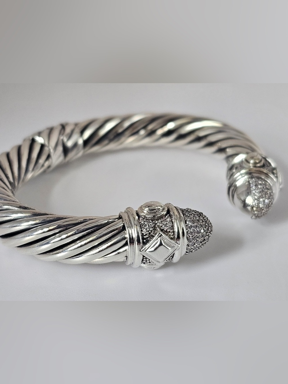 Classic cable Renaissance with diamonds 10mm